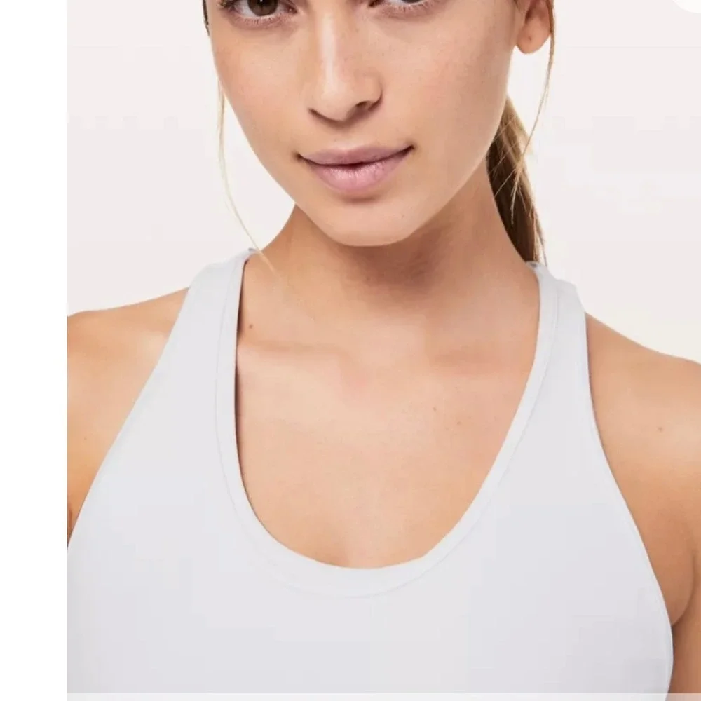 Lululemon Cross Conditioning 2-in-1 White Tank Top Racerback Built-In Bra Size 6